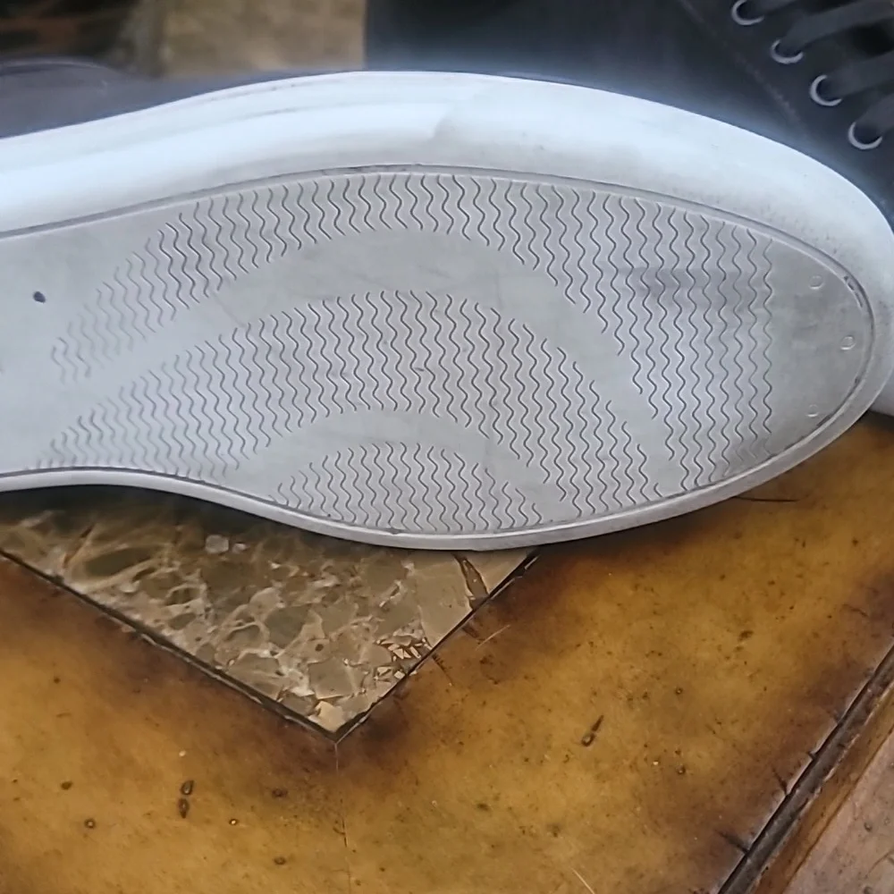 Giorgio Armani shoes - Picture 3 of 9